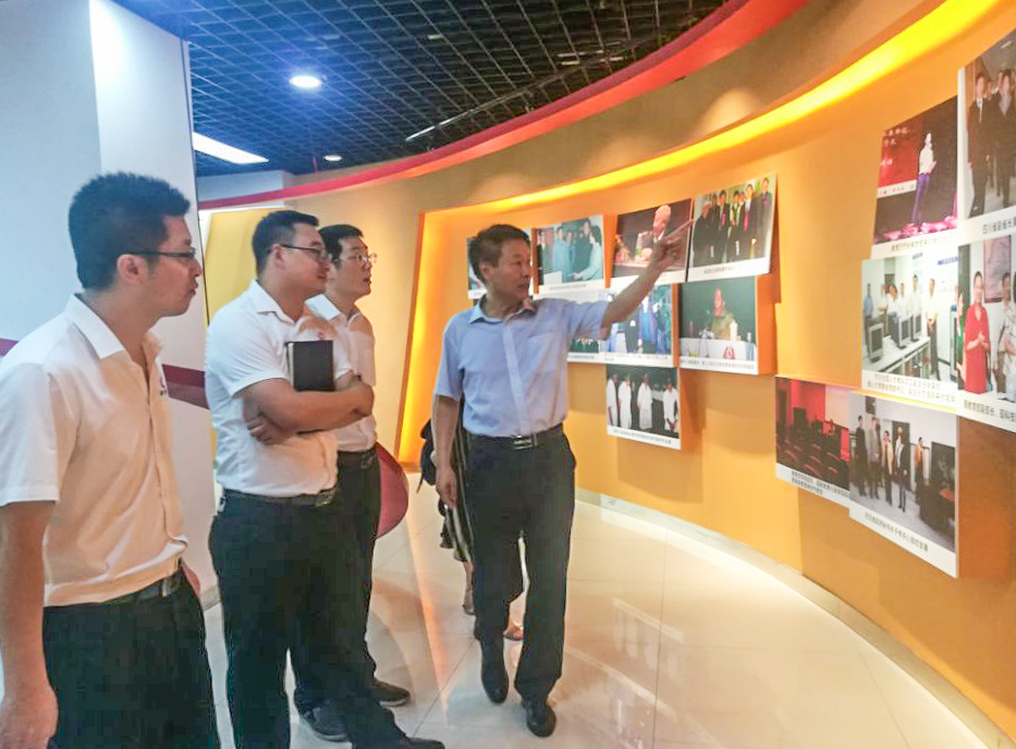 1530952897127576.jpg 1530952897127576.jpg