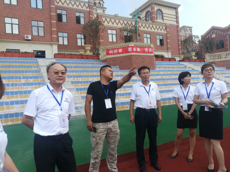 1535347632357292.jpg 檢查運動場地2.jpg