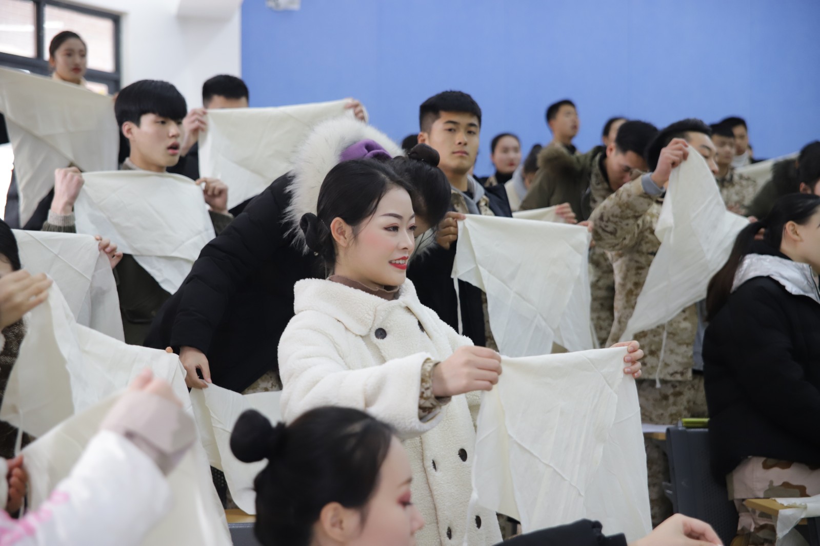 1545968504704645.jpg 1545968504704645.jpg