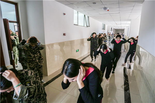 1558315926111116.jpg 演習(xí)2.jpg