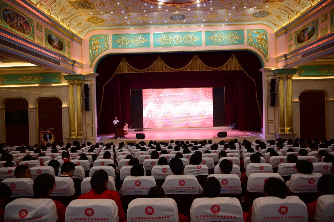 1558882789102949.jpg 640.webp (4).jpg