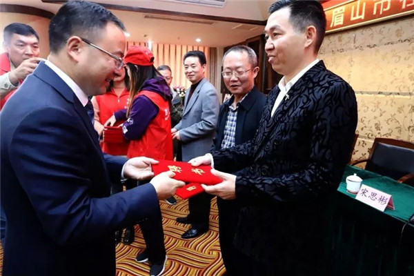 1572503414124800.jpg 640.webp (1).jpg