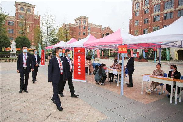 1602315288490734.jpg IMG_6902.JPG