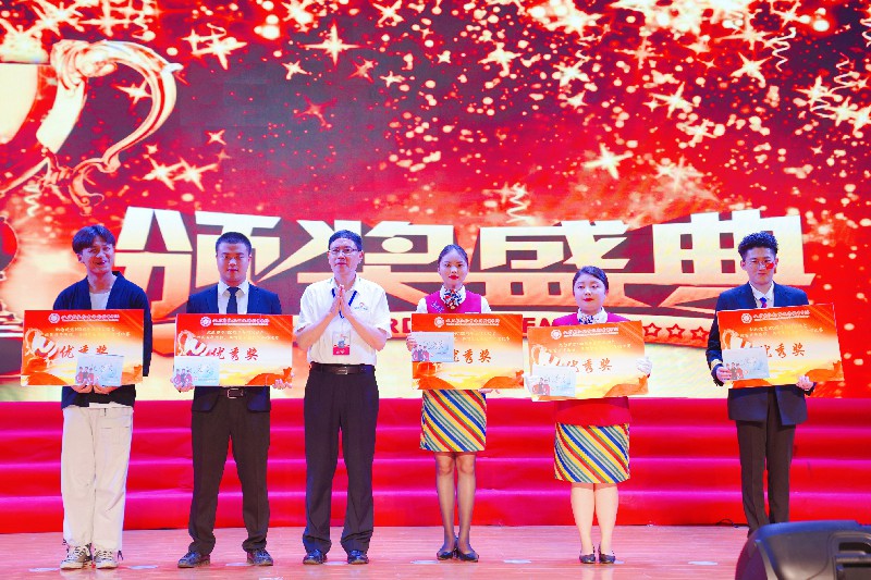 1621412207123423.jpg XCT02430_mh1621331328286~1.jpg