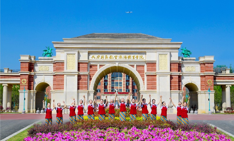 1621496239600637.jpg 校園風(fēng)景 (2)~1.jpg