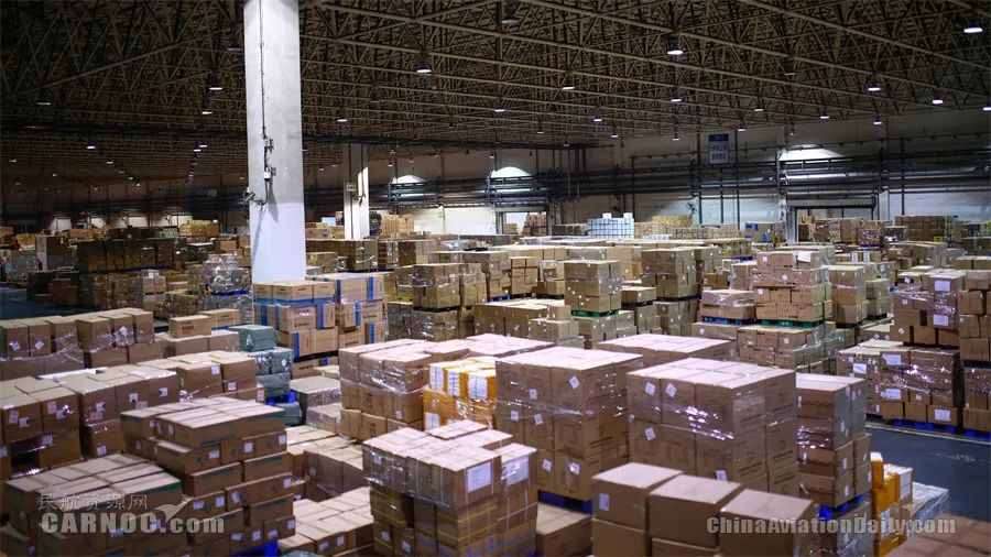 1651801056113259.jpg b.jpg