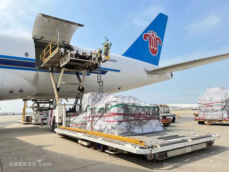 1651801076402261.jpg c.jpg