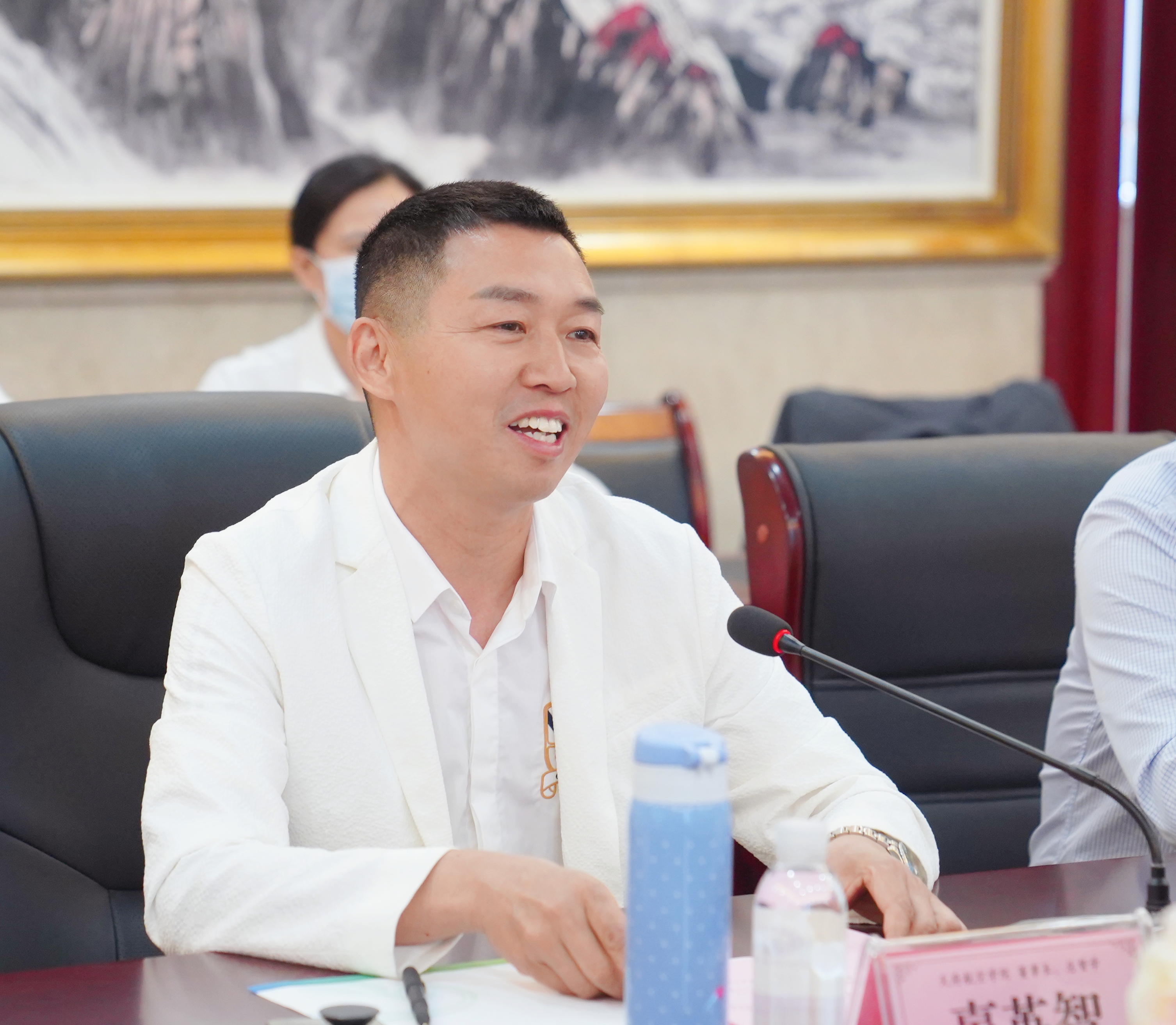 1652189129109236.jpg 1652189129109236.jpg