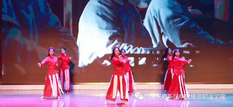 1669532804118612.jpg 9792699f32dad4f7349595d99f89fac.jpg