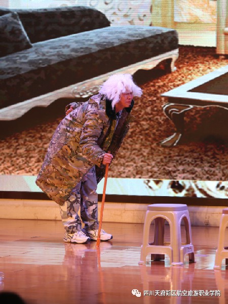 1669880035883700.jpg ed0d32bc5266a2049338f50de7529a9.jpg