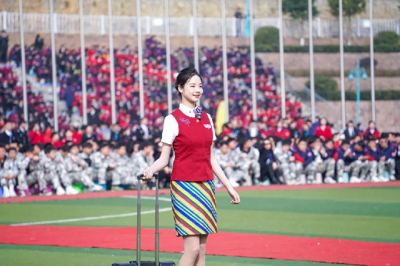 1677463917119038.jpg 9c1dbfc4d15e6aa15dca5f8815b256c.jpg