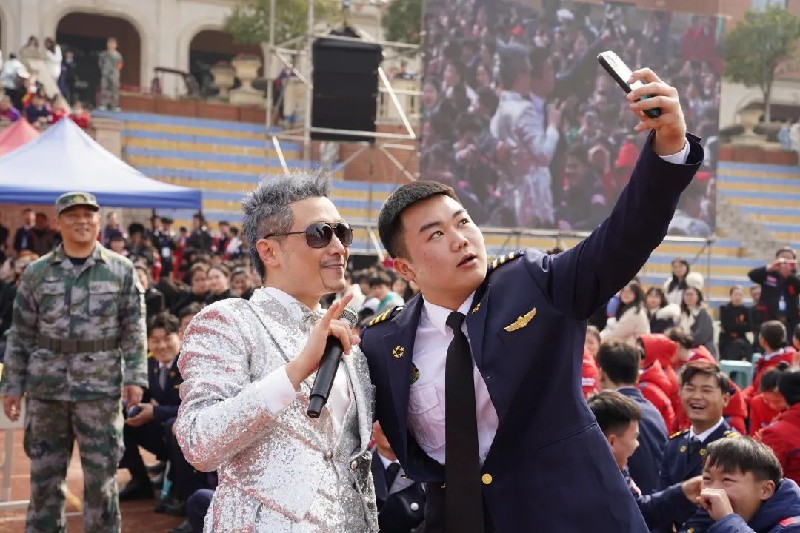 1677464424937404.jpg b29b5ee02a2d190c12f16dab2cdba61.jpg