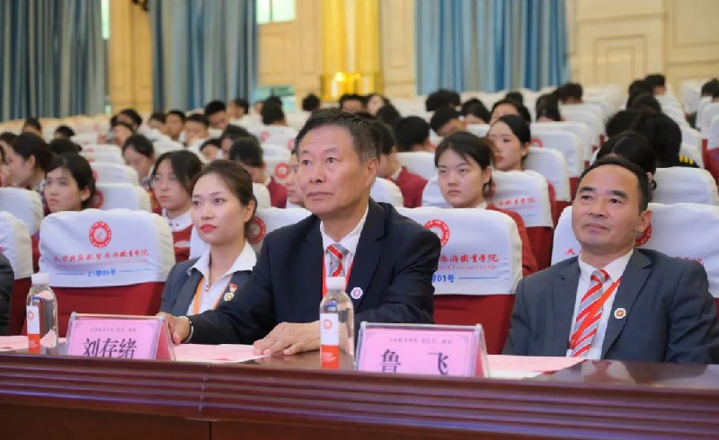 1684898059101722.jpg 1990908f89af266f6d815ebe29bc15a.jpg