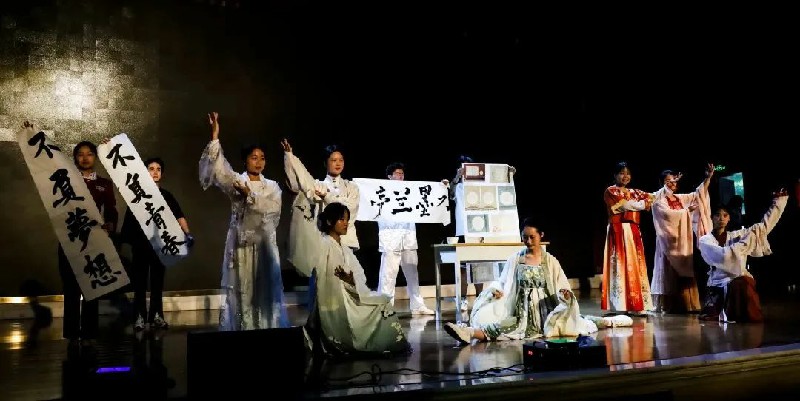 1689574422760070.jpg 8aeb8a2f4db73926b626fcb2469e6ab.jpg