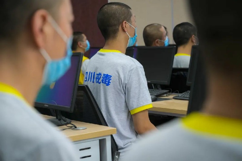 1689735737140929.jpg 9b9ff6b737146609221c3b61d084db2.jpg