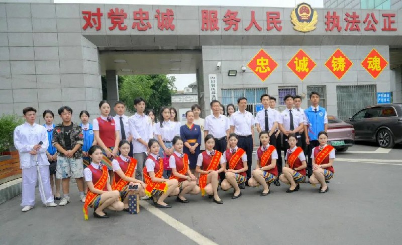 1689736307584328.jpg b39b14b10dc310bae67ec73b5577607.jpg