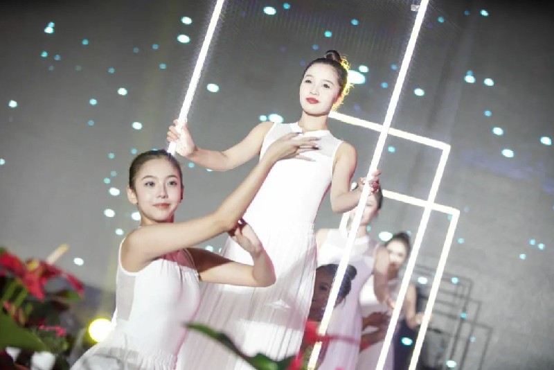 1696077276105470.jpg 43.jpg