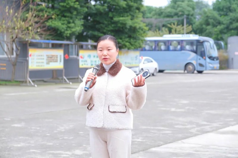 1698131383435739.jpg 4.jpg