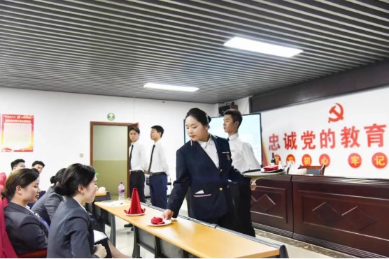 1701329556104782.jpg 2.jpg