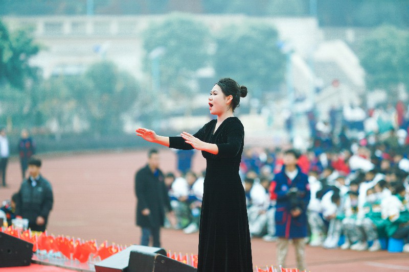 1702261357369643.jpg PIG02158.jpg