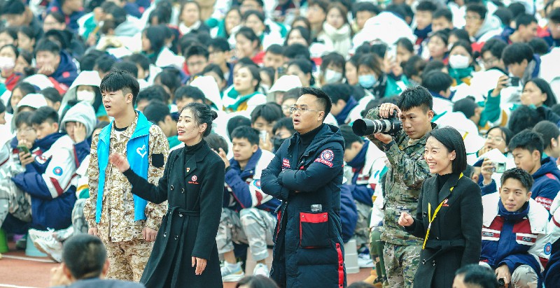 1702274297100281.jpg PIG02406.jpg