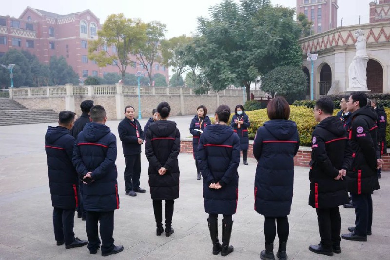 1704611988861539.jpg 2.jpg