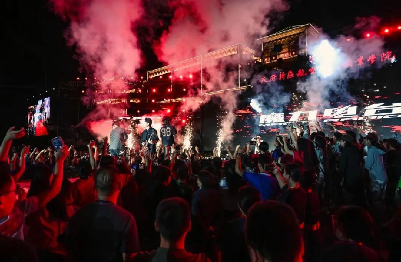 1708833372128527.jpg 33.jpg