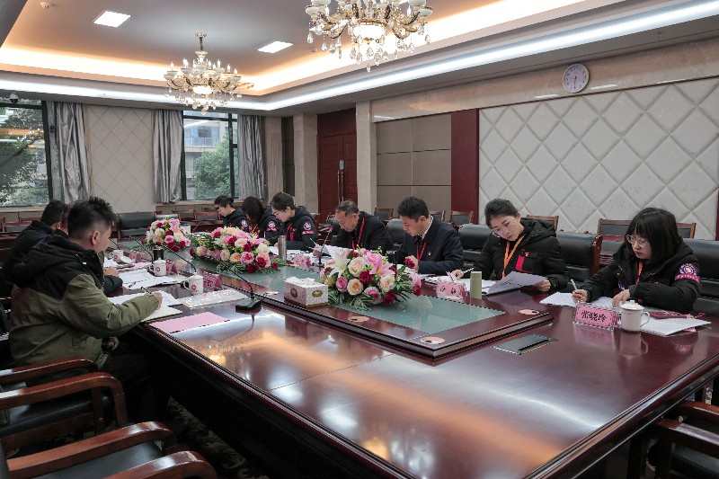 1740449458391244.jpg IL3A6193~1.jpg