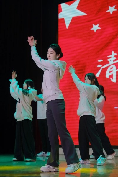 1741847707354366.jpg 18.jpg